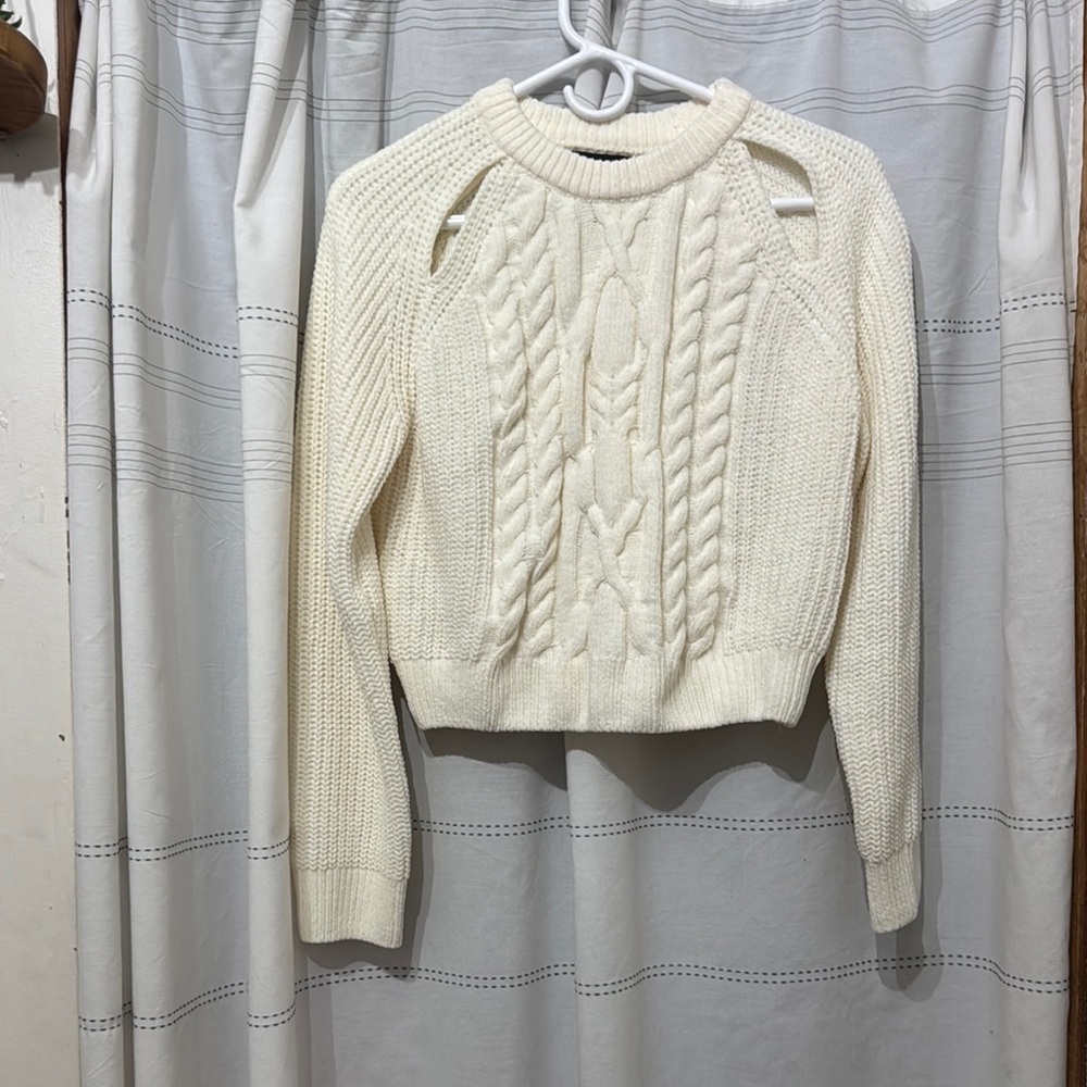 Love Tree Cream Cable Knit Crew Neck Sweater